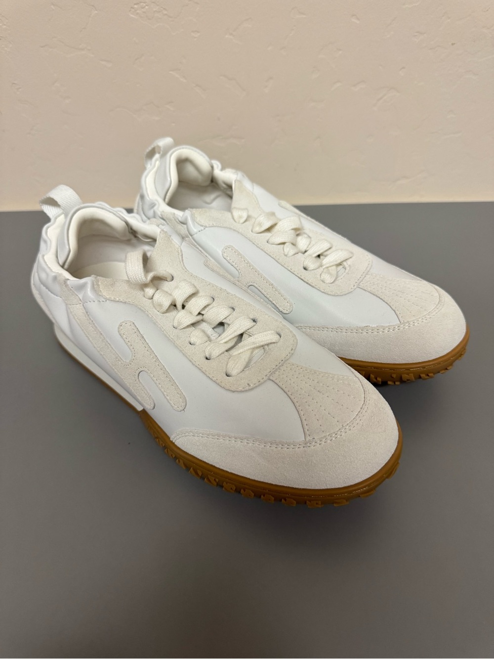 New Hermes women’s white sneaker size 38